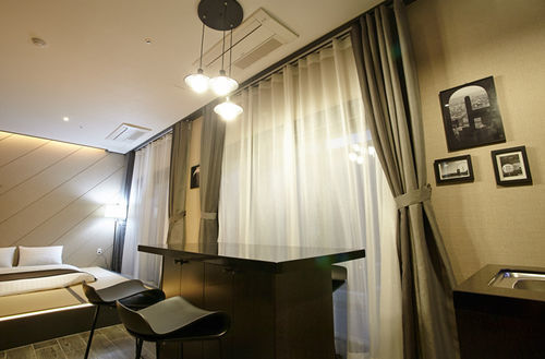 Hotel Cs Premier 3*